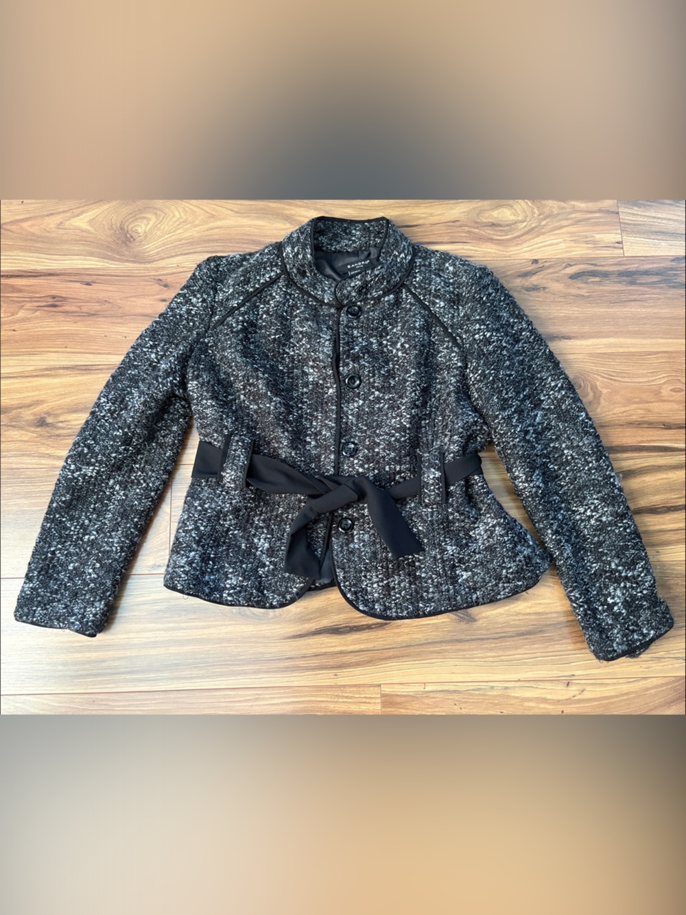 🔥 Sandro Sportswear Tweed Blazer Size PL with tie waist and button closure